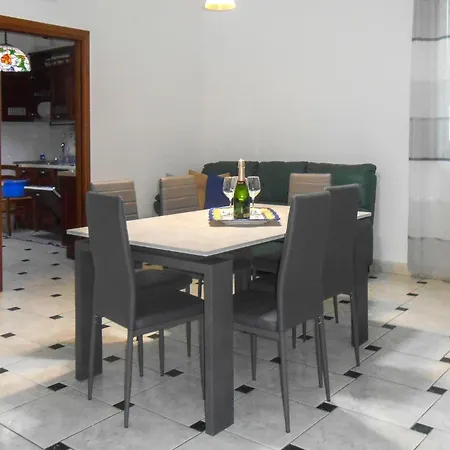 Amazing In Lido Apartment Tortoreto
