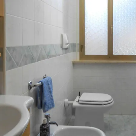 Amazing In Lido Apartment *